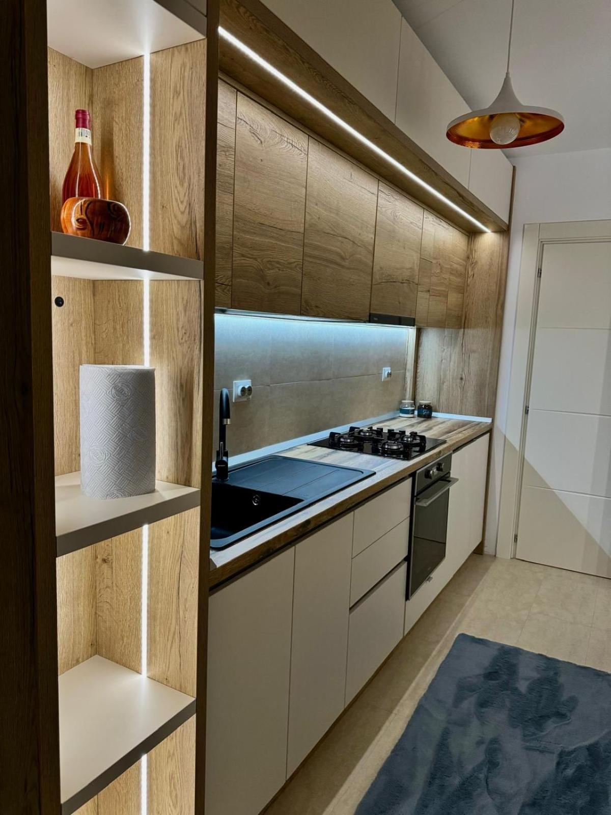 Luxury Blue Apartment 이아시 외부 사진