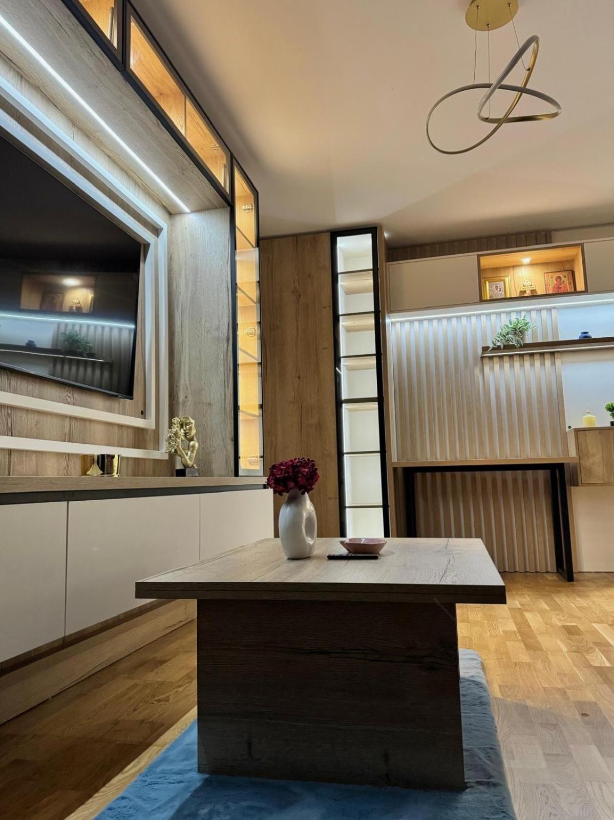 Luxury Blue Apartment 이아시 외부 사진
