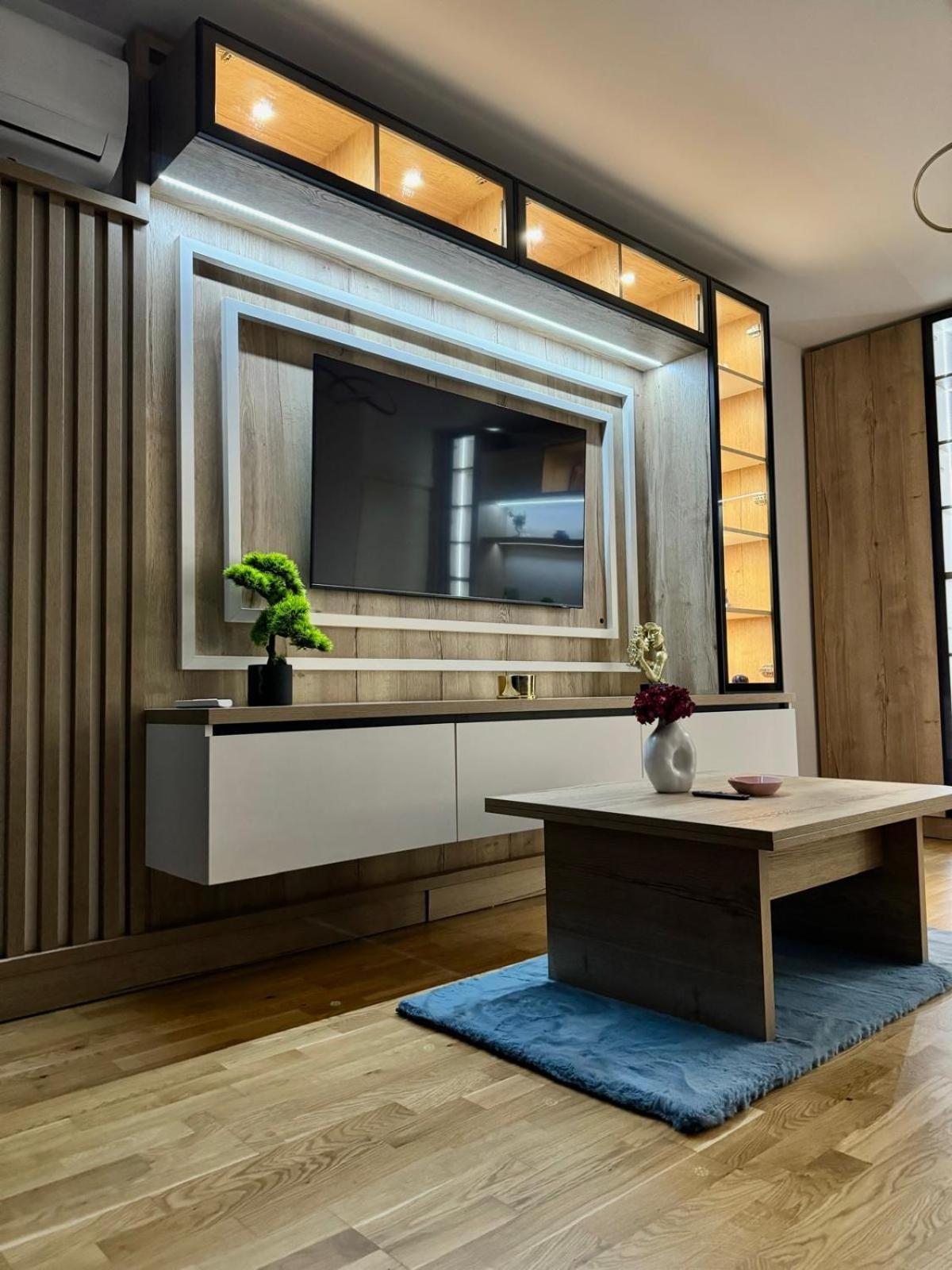Luxury Blue Apartment 이아시 외부 사진