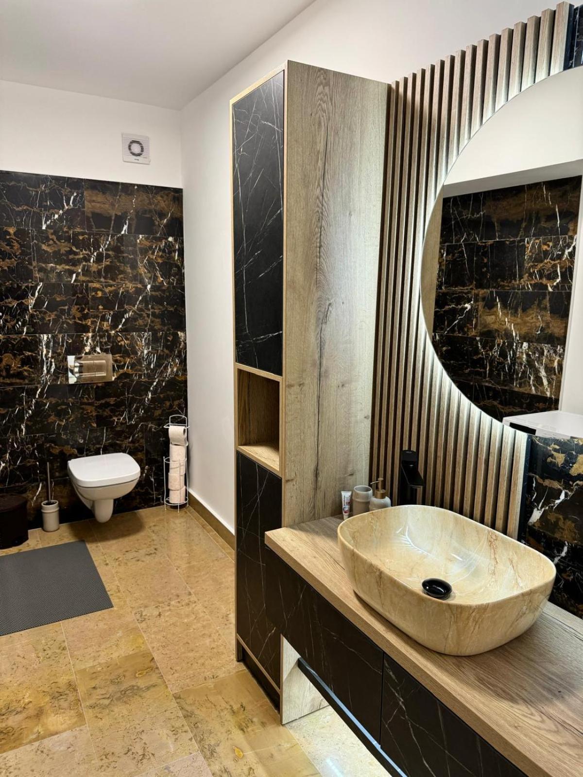 Luxury Blue Apartment 이아시 외부 사진